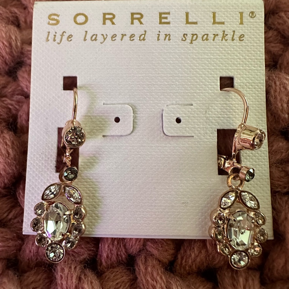 Snow Bunny Earrings - Picture 2 of 3